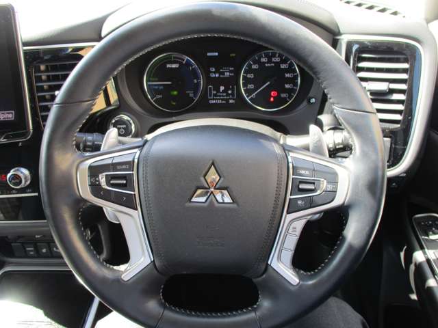 Mitsubishi Outlander PHEV 12