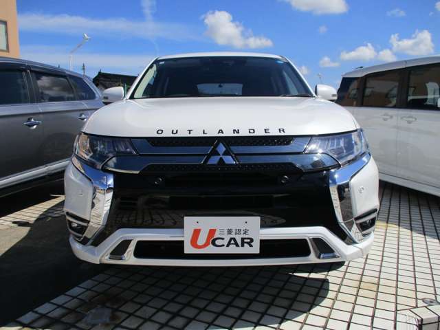 Mitsubishi Outlander PHEV 2