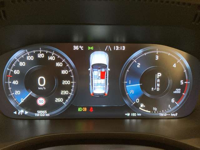 Volvo XC60 4