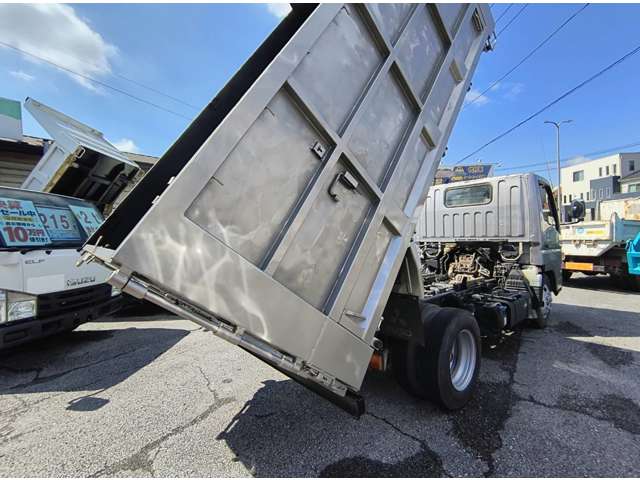 Mitsubishi Fuso Canter 8
