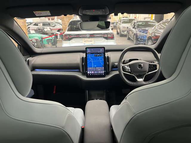 Volvo EX30 3