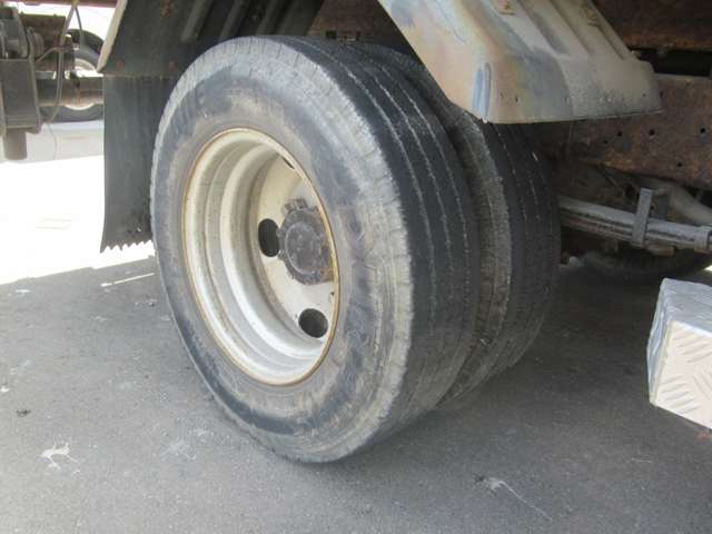 Mitsubishi Fuso Canter 10