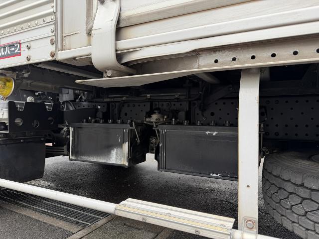 Isuzu Elf 11