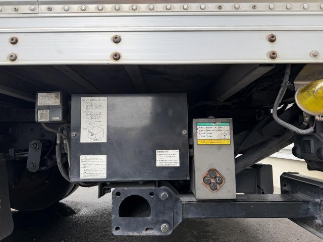 Isuzu Elf 12