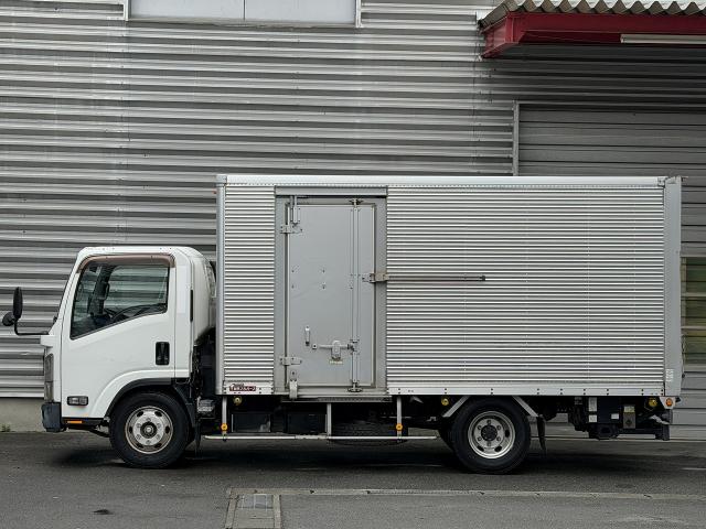 Isuzu Elf 2