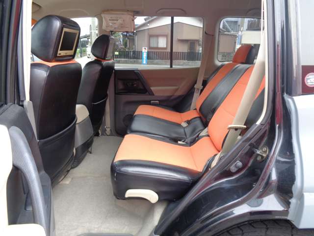 Mitsubishi Pajero 10