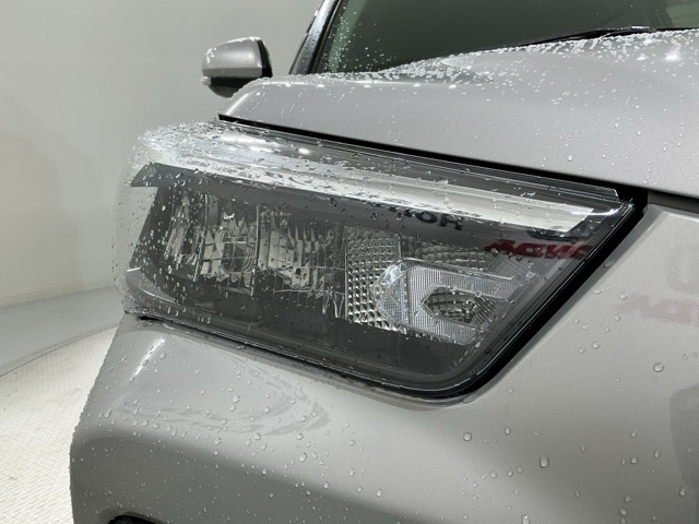 Daihatsu Rocky 7