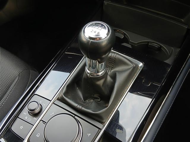 Mazda CX-30 3