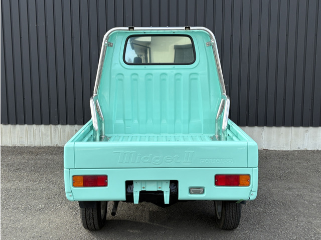 Daihatsu Midget II 4