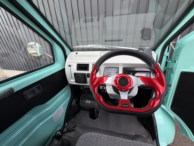 Daihatsu Midget II 6