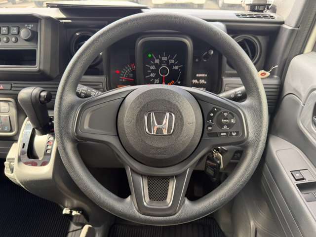 Honda N-VAN 11