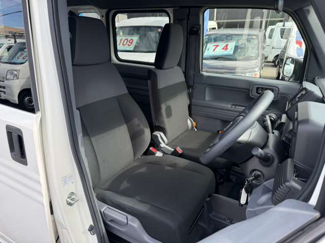 Honda N-VAN 8