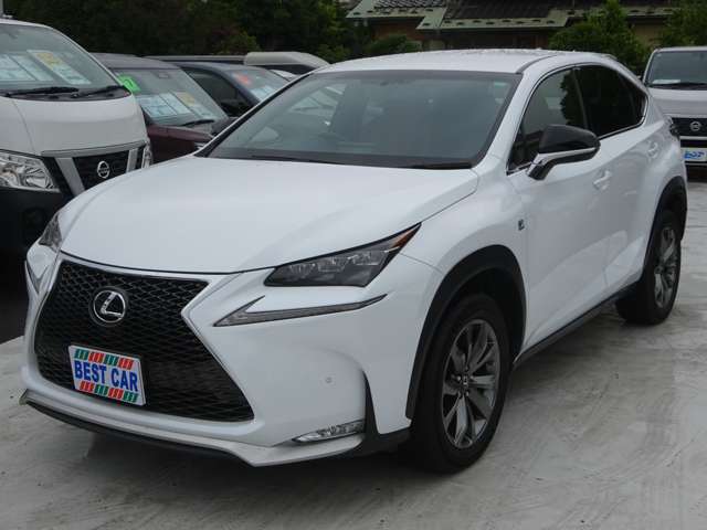 Lexus NX 7