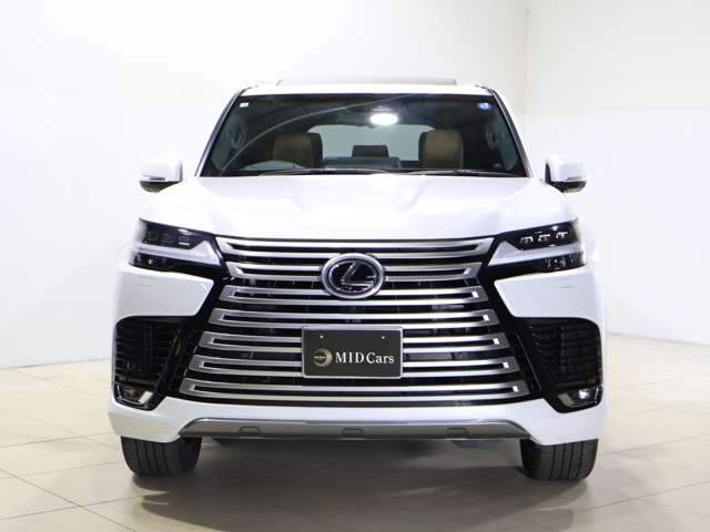 Lexus LX 12