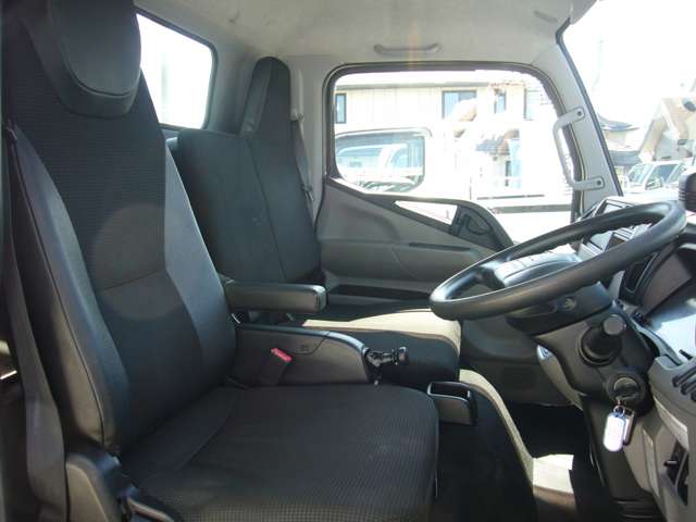 Mitsubishi Fuso Canter 12