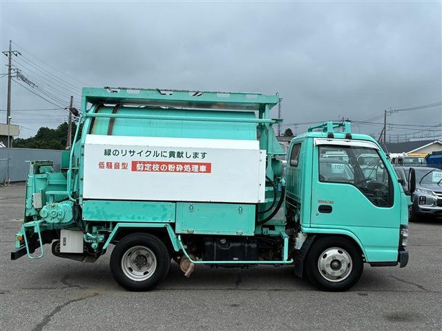 Isuzu Elf 9