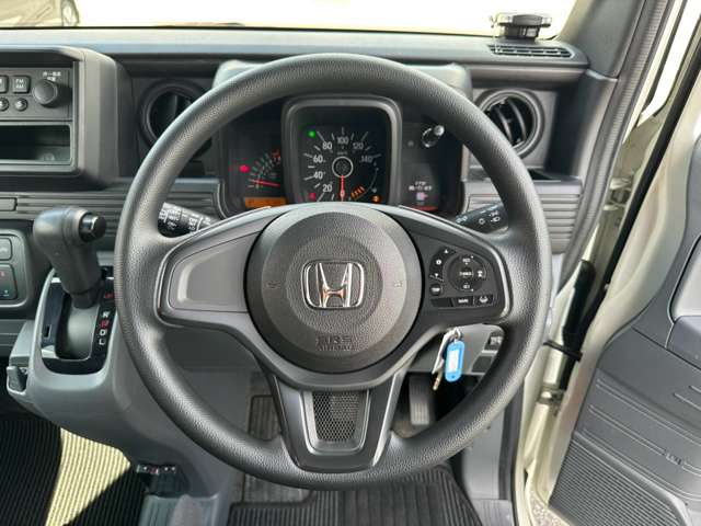 Honda N-VAN 11