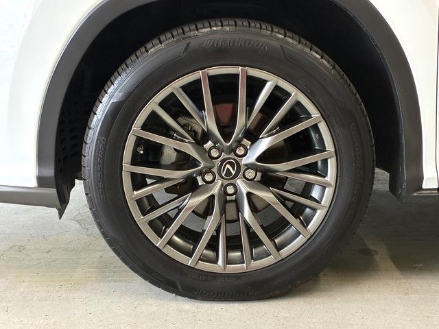 Lexus RX 9