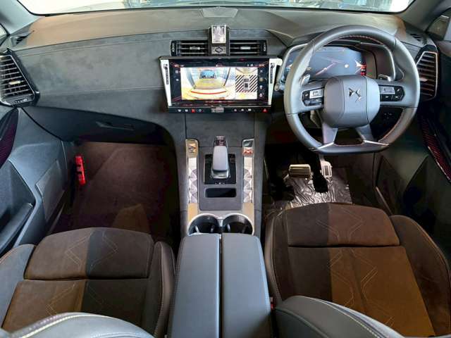 DS Automobiles DS7 11