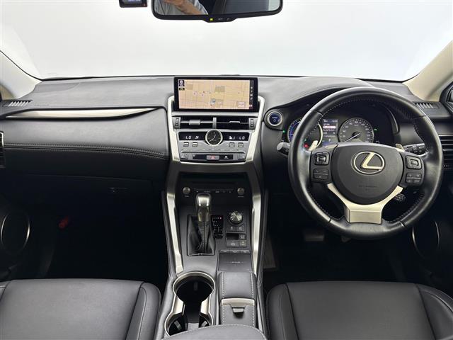 Lexus NX 3