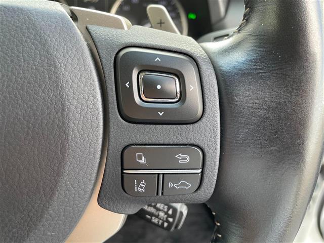 Lexus NX 10