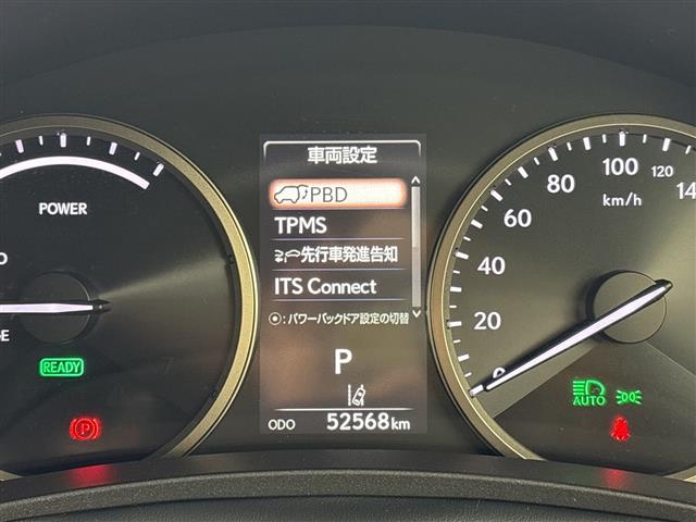Lexus NX 11