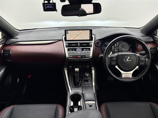 Lexus NX 3