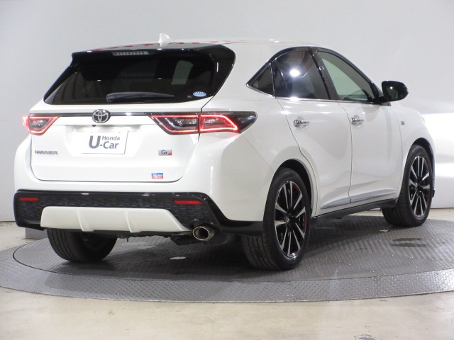 Toyota Harrier 6