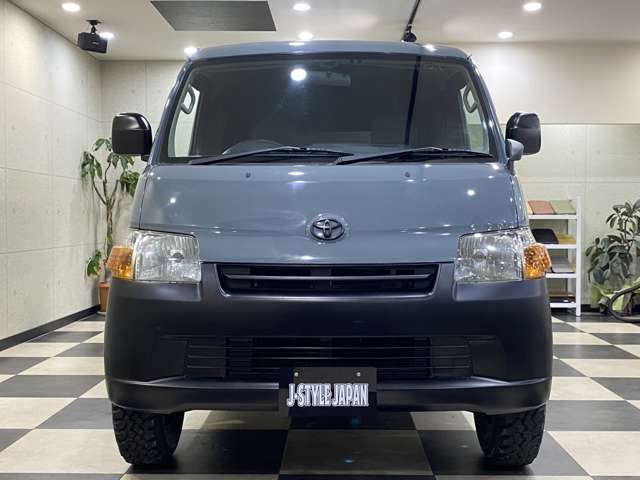 Toyota Town Ace Van 3