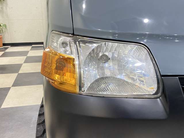 Toyota Town Ace Van 5