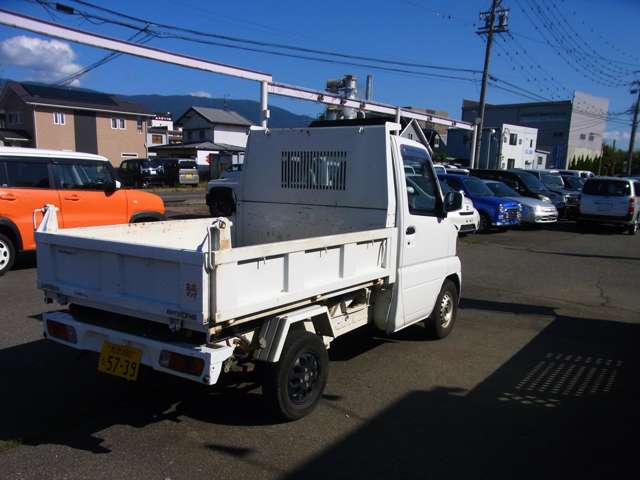 Mitsubishi Minicab Truck 3