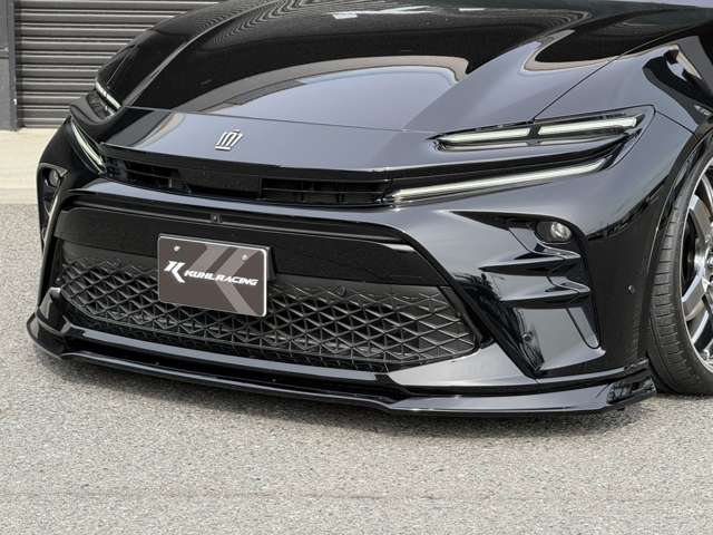 Toyota Crown Sport 12