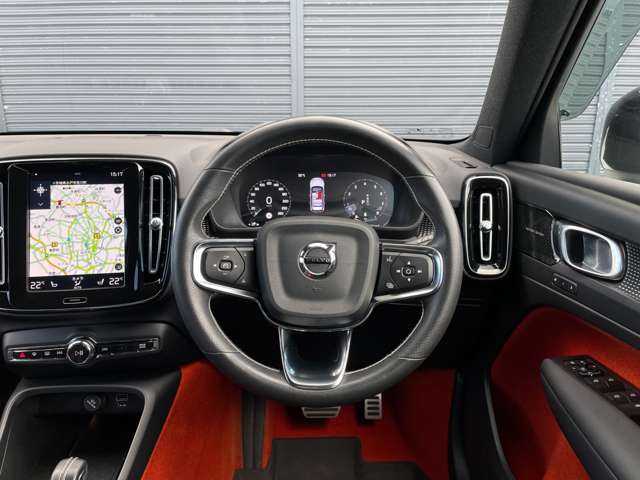 Volvo XC40 8