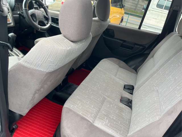 Mitsubishi Pajero iO 11