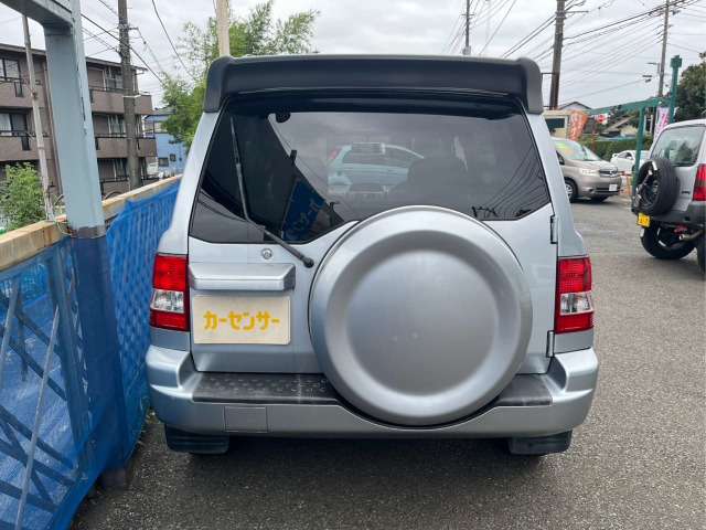 Mitsubishi Pajero iO 3
