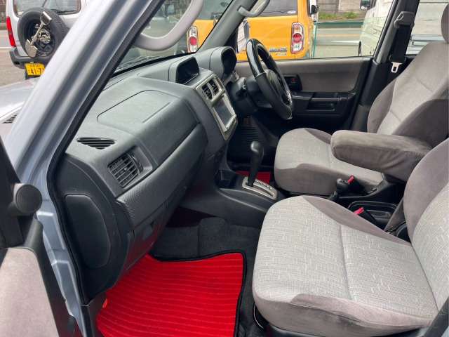Mitsubishi Pajero iO 9