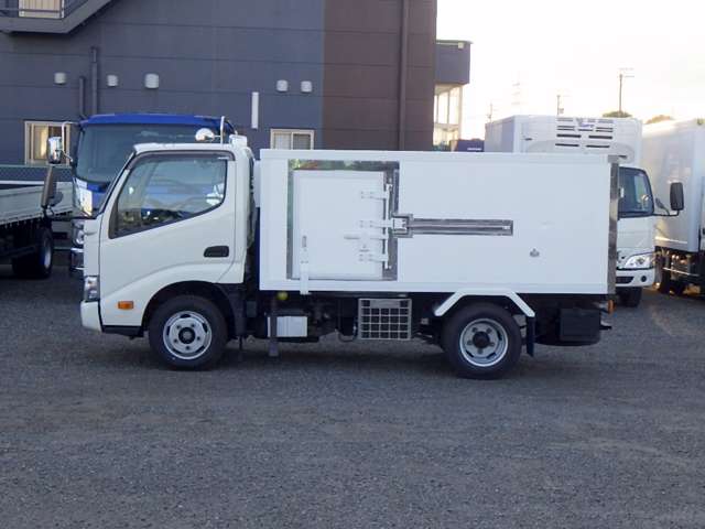 Hino Dutro 6
