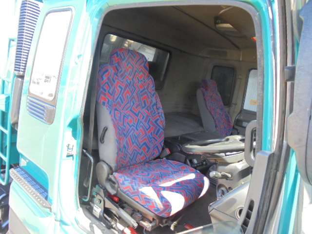 Isuzu Giga 12