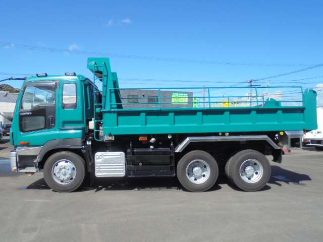 Isuzu Giga 3