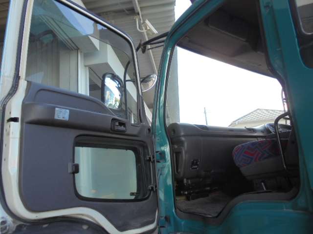 Isuzu Giga 4
