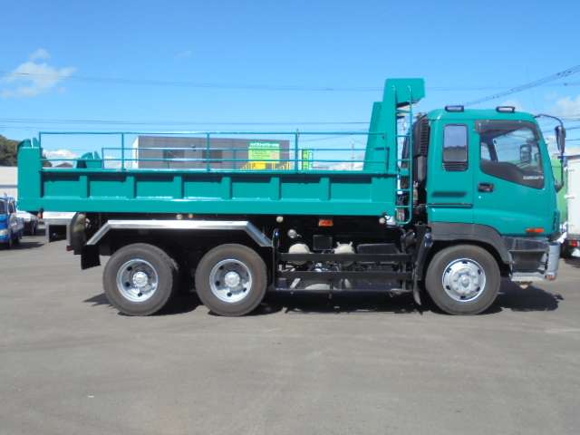 Isuzu Giga 10
