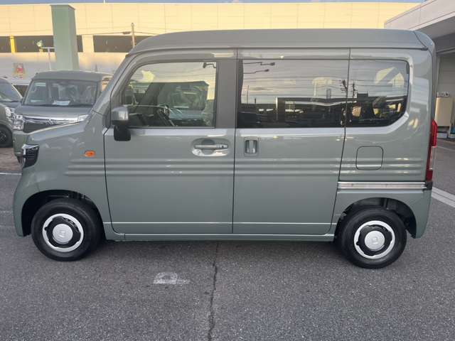 Honda N-VAN 12