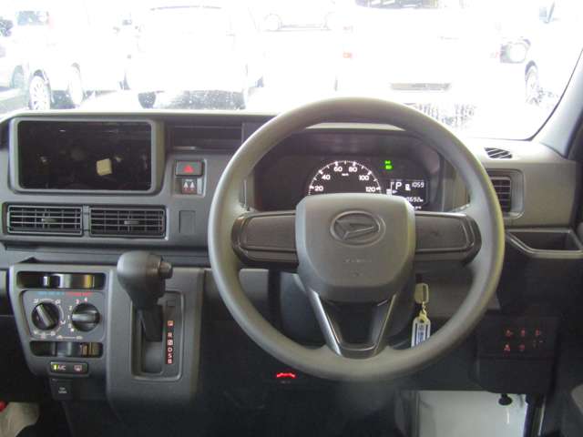 Daihatsu Hijet Cargo 5