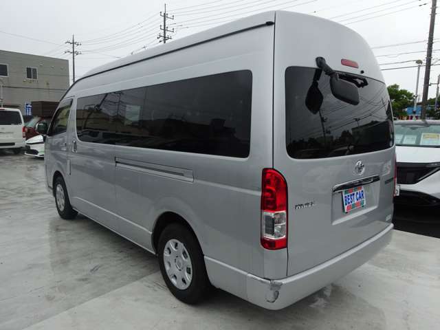 Toyota Hiace 11