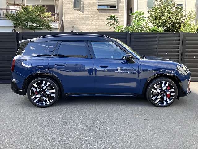 MINI Countryman 9