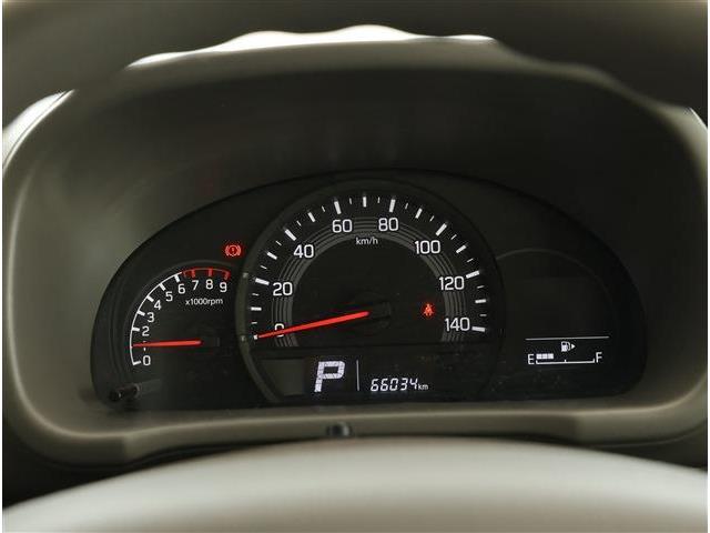 Nissan NV100 Clipper 8