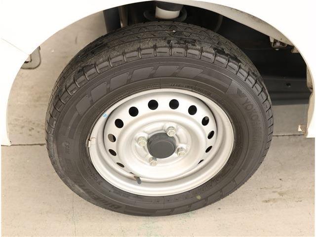 Nissan NV100 Clipper 10