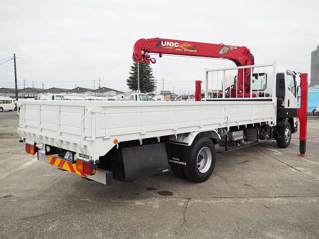 Isuzu Forward 3