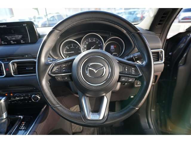 Mazda CX-8 4
