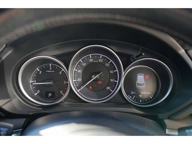 Mazda CX-8 9